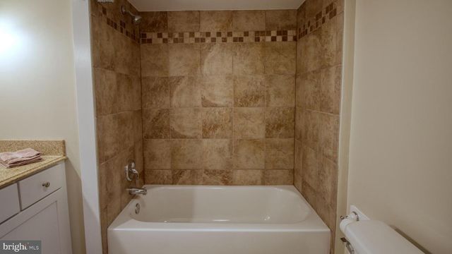 222 STATE ST, Enola, PA 17025