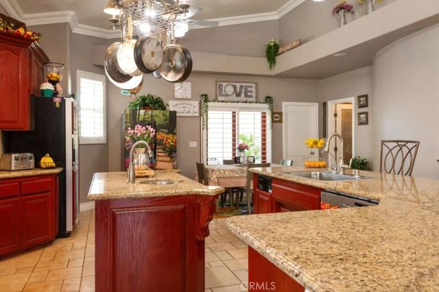 12865 Amberwood Lane, Victorville, CA 92395