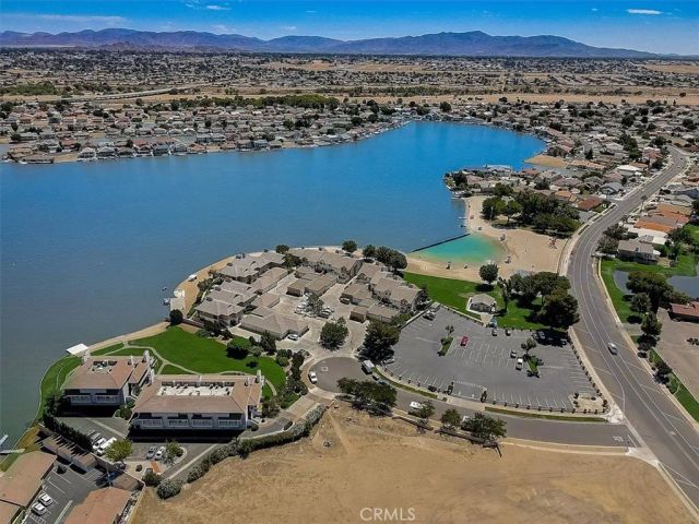 12865 Amberwood Lane, Victorville, CA 92395