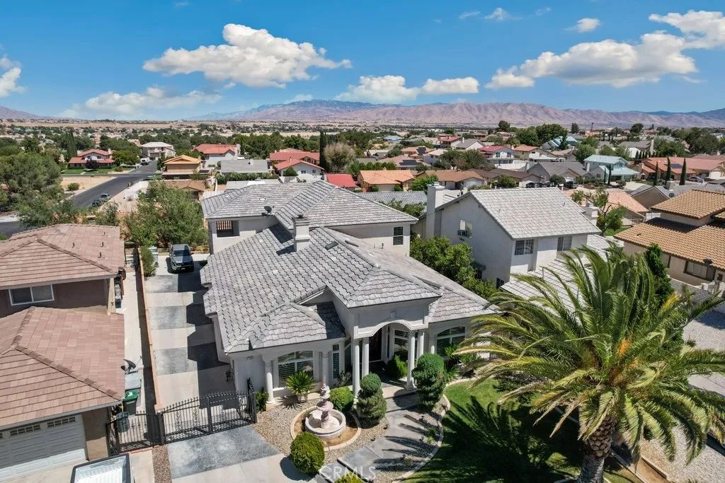 12865 Amberwood Lane, Victorville, CA 92395