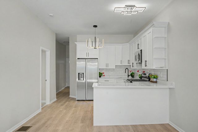 6619 S Aberdeen Street, Chicago, IL 60621