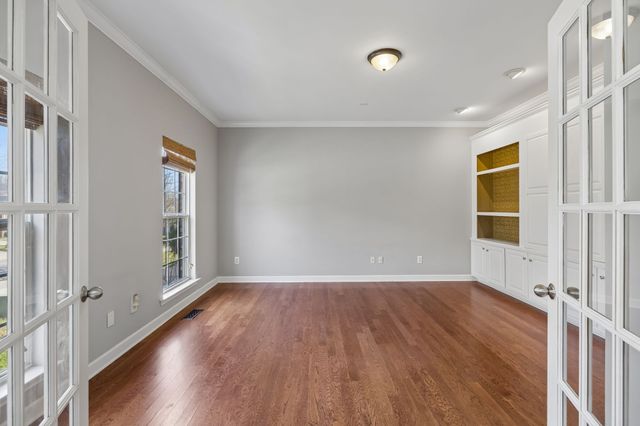 7504 Woodstream Dr, Nashville, TN 37221