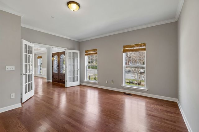 7504 Woodstream Dr, Nashville, TN 37221