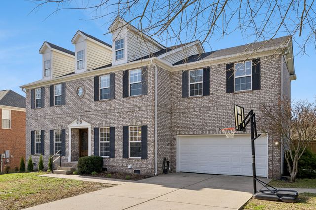 7504 Woodstream Dr, Nashville, TN 37221