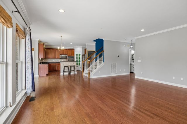 7504 Woodstream Dr, Nashville, TN 37221