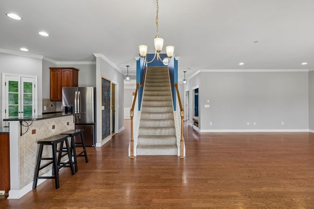 7504 Woodstream Dr, Nashville, TN 37221