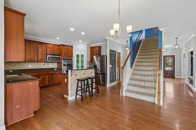 7504 Woodstream Dr, Nashville, TN 37221