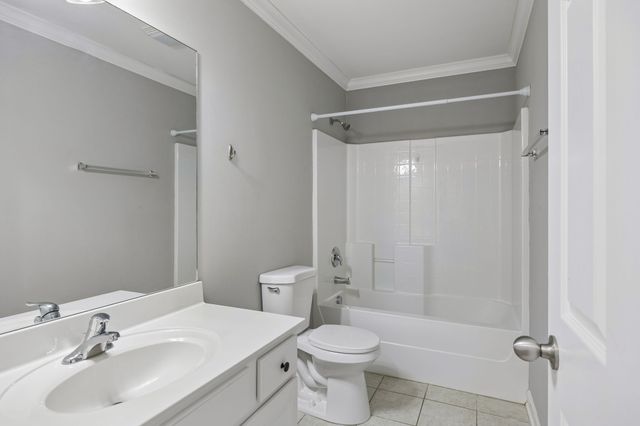 7504 Woodstream Dr, Nashville, TN 37221