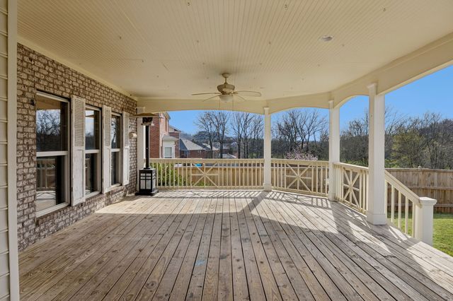 7504 Woodstream Dr, Nashville, TN 37221