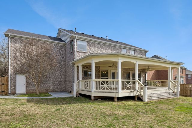 7504 Woodstream Dr, Nashville, TN 37221