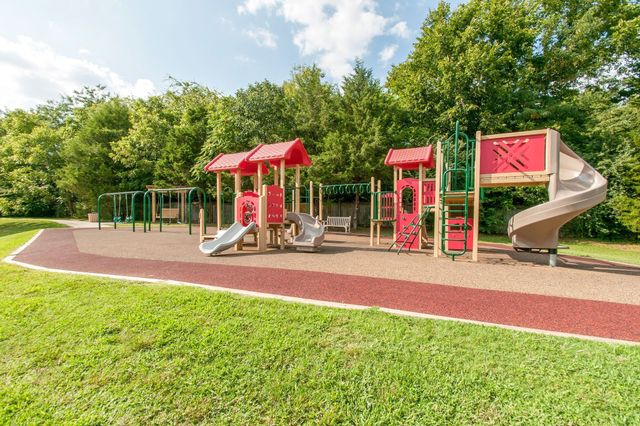 7504 Woodstream Dr, Nashville, TN 37221