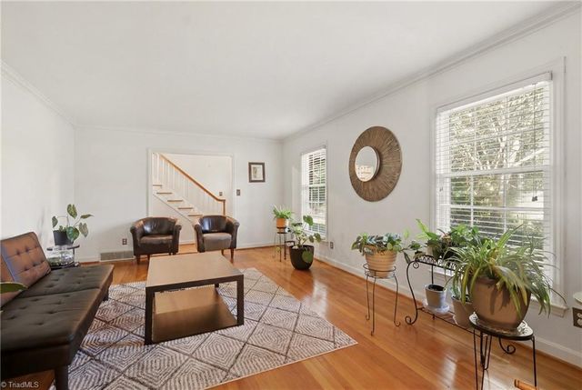 1056 Cantering Road, High Point, NC 27262