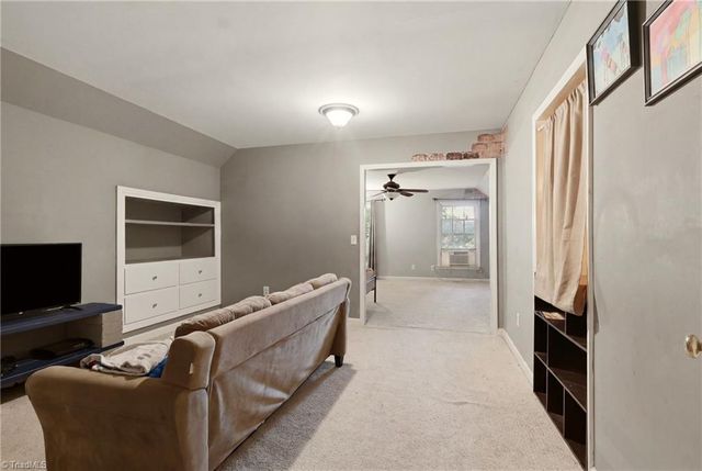 1056 Cantering Road, High Point, NC 27262