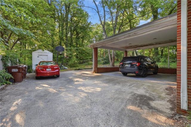 1056 Cantering Road, High Point, NC 27262