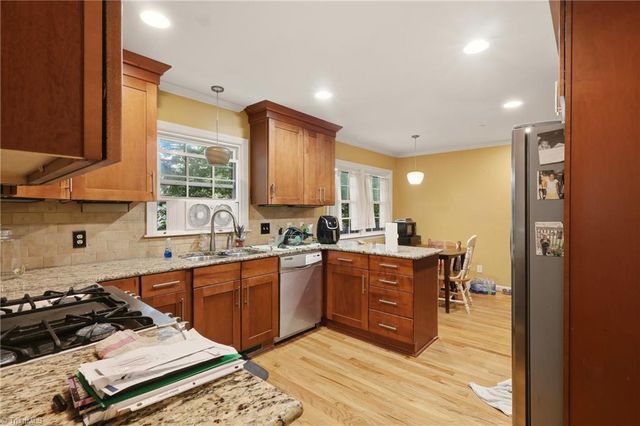 1056 Cantering Road, High Point, NC 27262