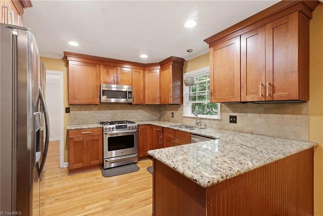 1056 Cantering Road, High Point, NC 27262