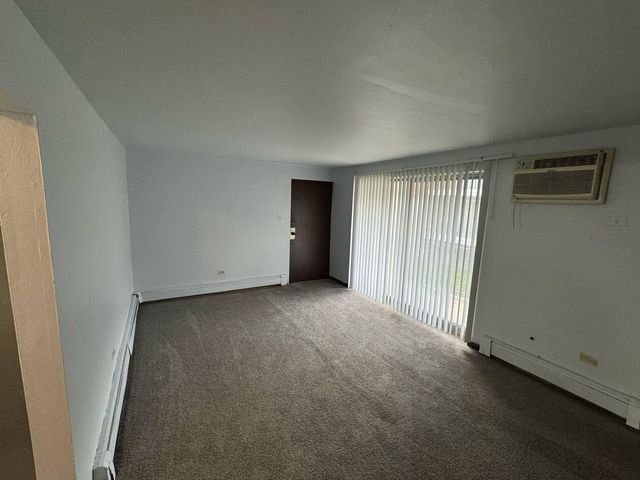15226 Martin Luther King Drive 2E, Dolton, IL 60419