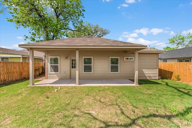 804 N Chandler Drive, Fort Worth, TX 76111