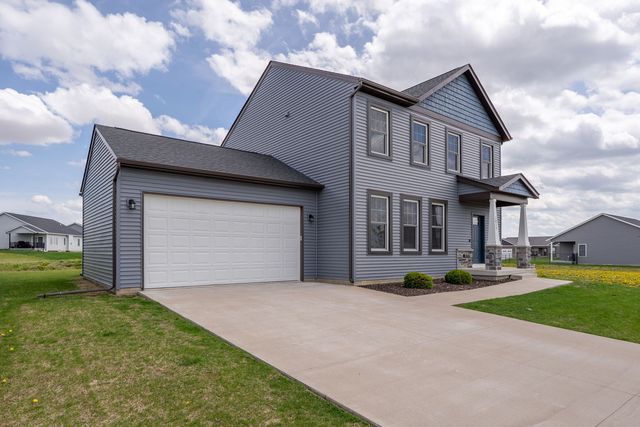 1813 S 5th Street, Eldridge, IA 52748