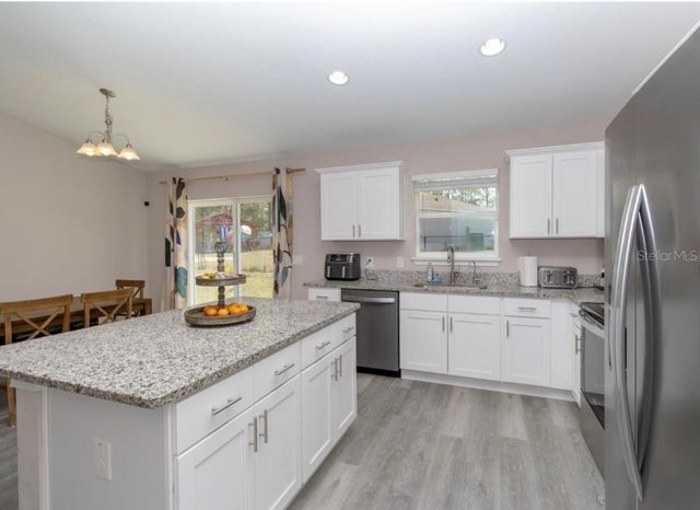 14 HEMLOCK LOOP COURT, Ocala, FL 34472