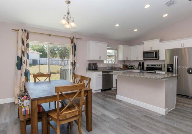 14 HEMLOCK LOOP COURT, Ocala, FL 34472