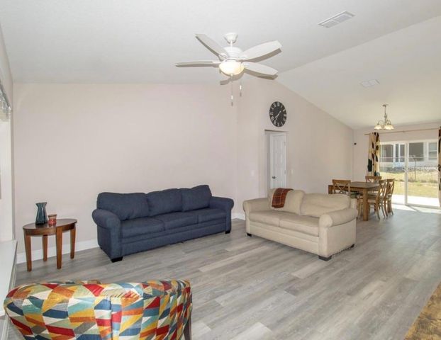 14 HEMLOCK LOOP COURT, Ocala, FL 34472