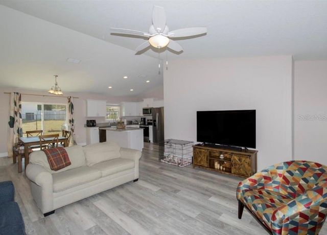 14 HEMLOCK LOOP COURT, Ocala, FL 34472