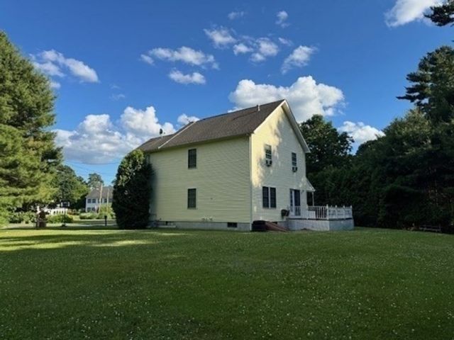 22 Freemens Cir, Freetown, MA 02702