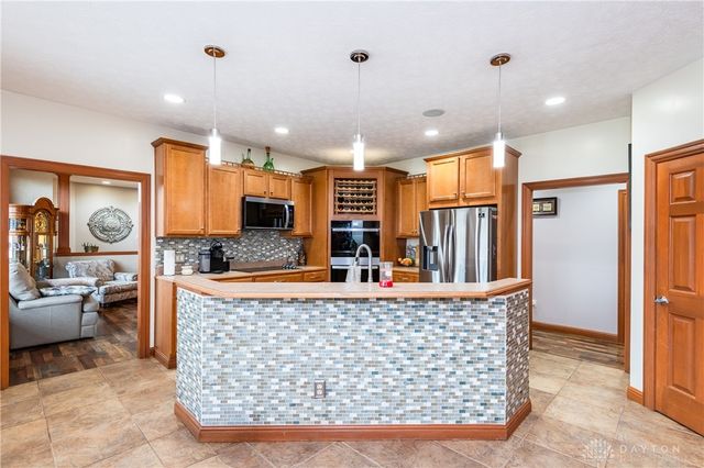 173 Countryside, Troy, OH 45373