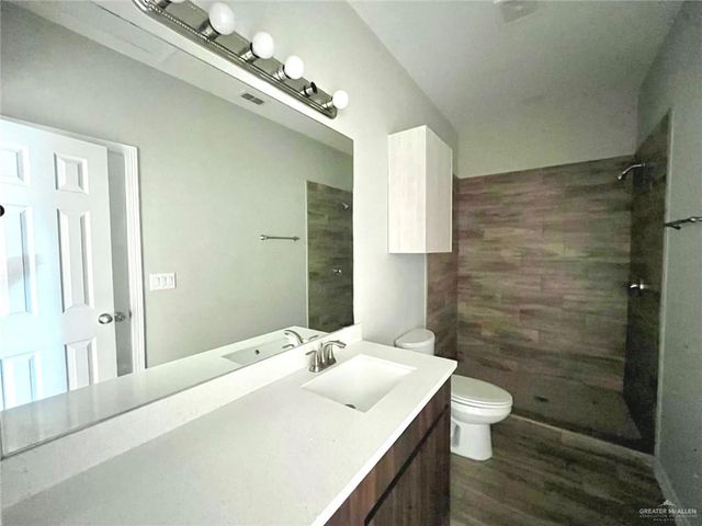 1004 W Kohala Avenue 1, Alton, TX 78573