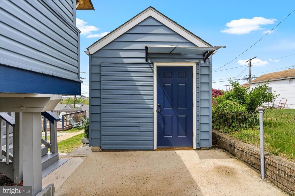 Image 27 of property listing at 552 48TH ST, Baltimore, MD 21224