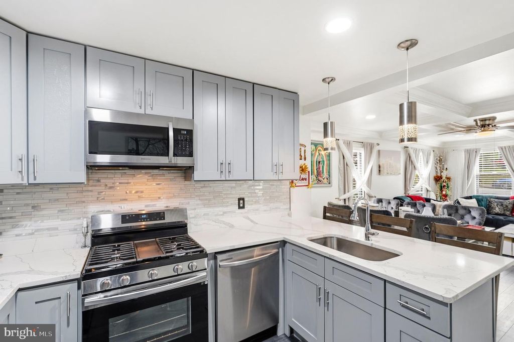 Image 7 of property listing at 552 48TH ST, Baltimore, MD 21224