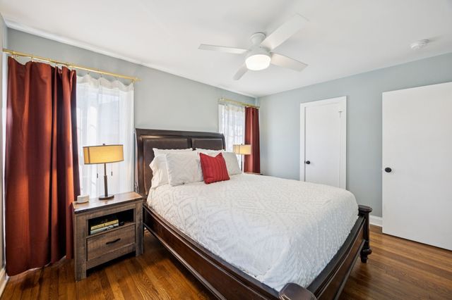 576 Brookhurst Drive, Dallas, TX 75218