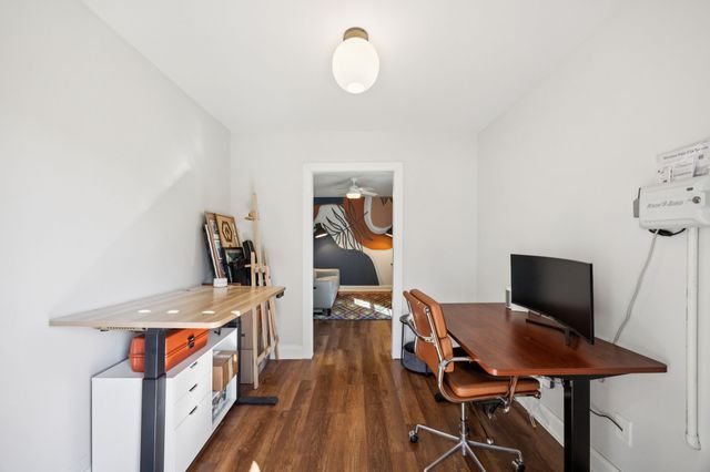 576 Brookhurst Drive, Dallas, TX 75218