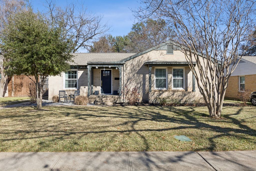 576 Brookhurst Drive, Dallas, TX 75218