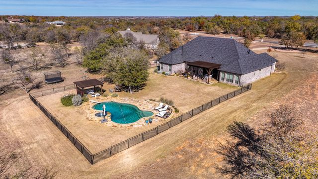 140 Rocky Run, Lipan, TX 76462