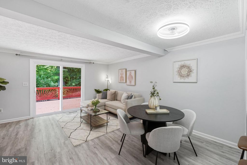 Image 7 of property listing at 12468 VALLEYSIDE WAY, Germantown, MD 20874