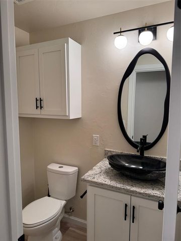 3001 Norcrest Drive, Oklahoma City, OK 73121