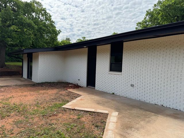 3001 Norcrest Drive, Oklahoma City, OK 73121