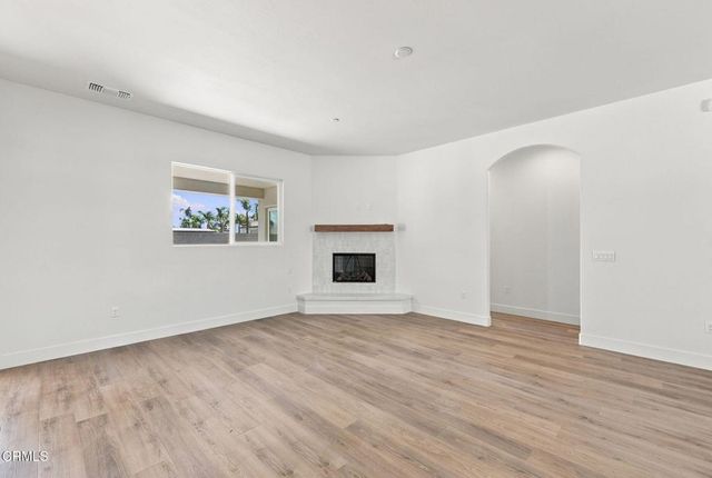 13508 Velma Pearl Way, Bakersfield, CA 93314