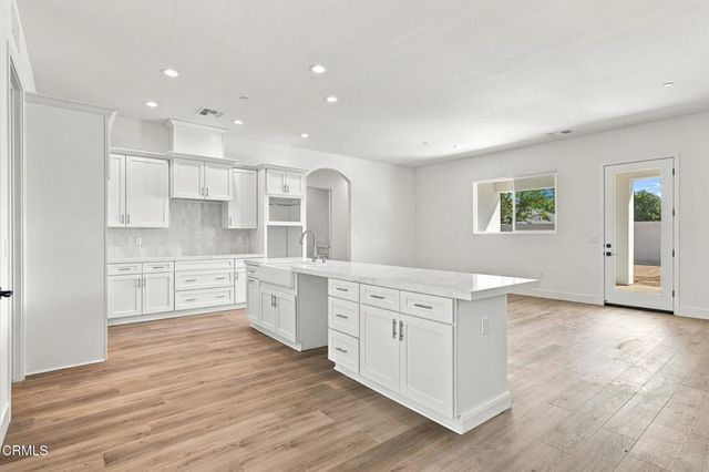 13508 Velma Pearl Way, Bakersfield, CA 93314