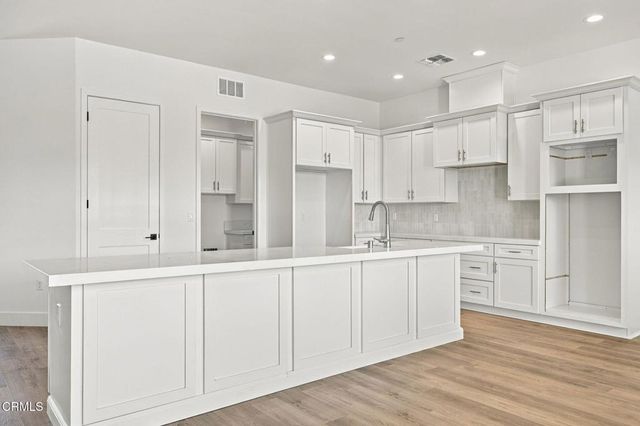 13508 Velma Pearl Way, Bakersfield, CA 93314