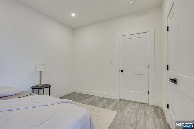 299A 7th Avenue, Newark, NJ 07107