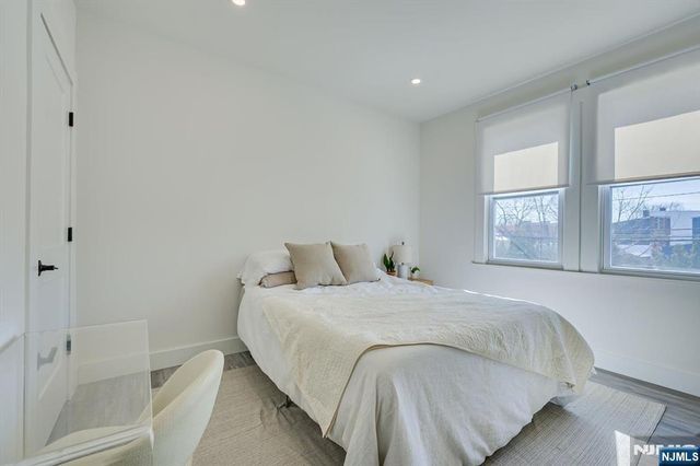 299A 7th Avenue, Newark, NJ 07107