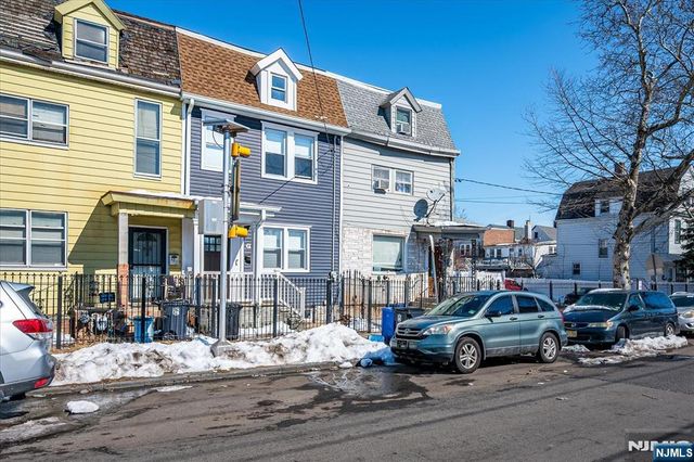 299A 7th Avenue, Newark, NJ 07107