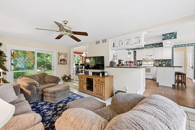 4120 W Puetz ROAD, Franklin, WI 53132