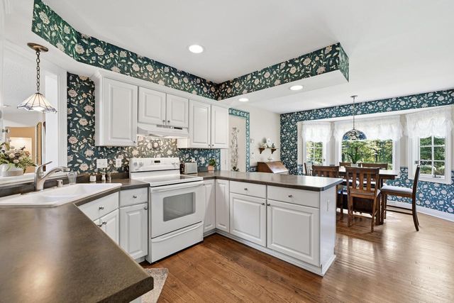 4120 W Puetz ROAD, Franklin, WI 53132
