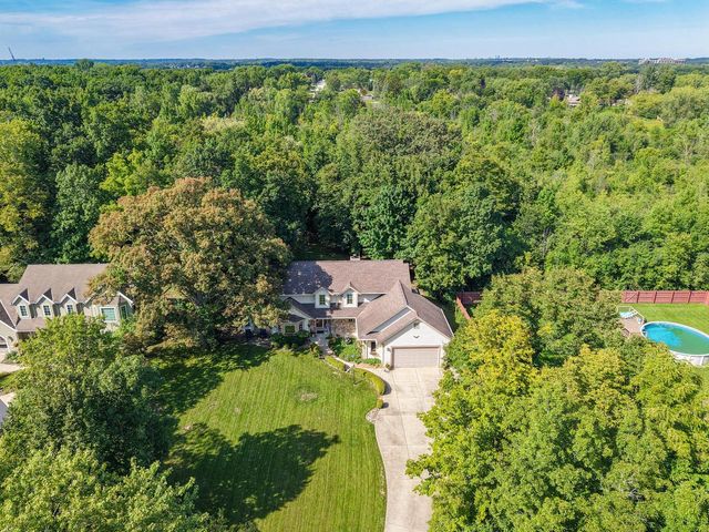 4120 W Puetz ROAD, Franklin, WI 53132
