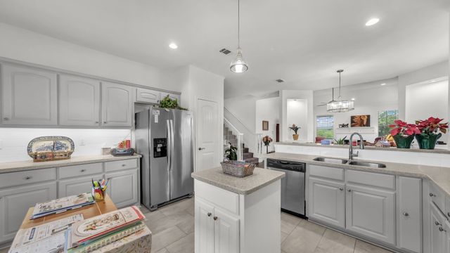 604 Holiday Hills Drive, Mineral Wells, TX 76067