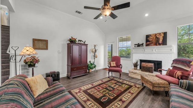 604 Holiday Hills Drive, Mineral Wells, TX 76067